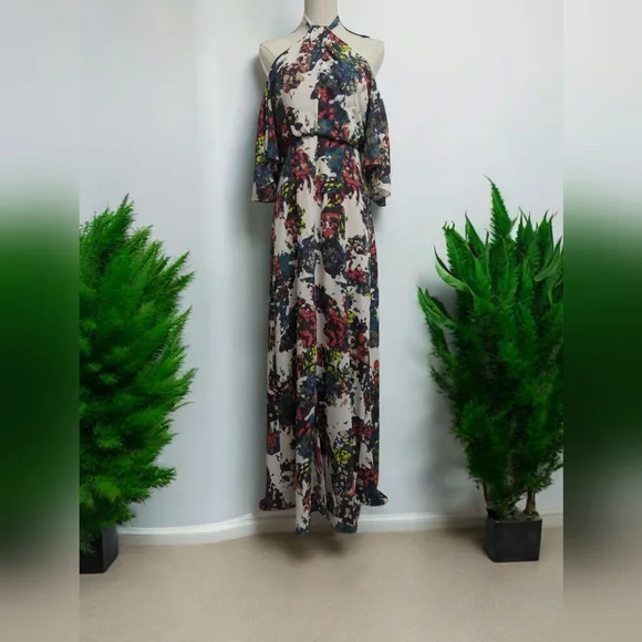 Reg $300 BCBGMAXAZRIA Kelley Off-The-Shoulder Halter Gown Size 4 - Picture 2 of 7